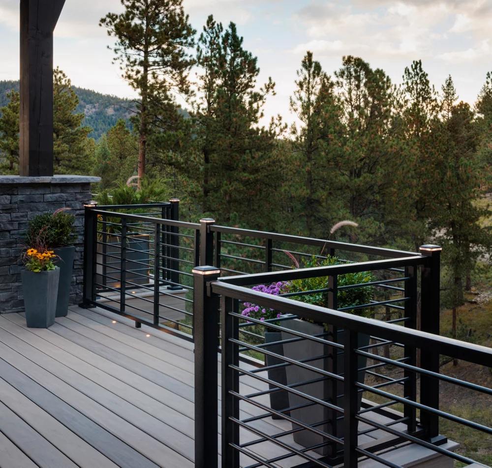 Trex Signature rod rail metal railing with lighting